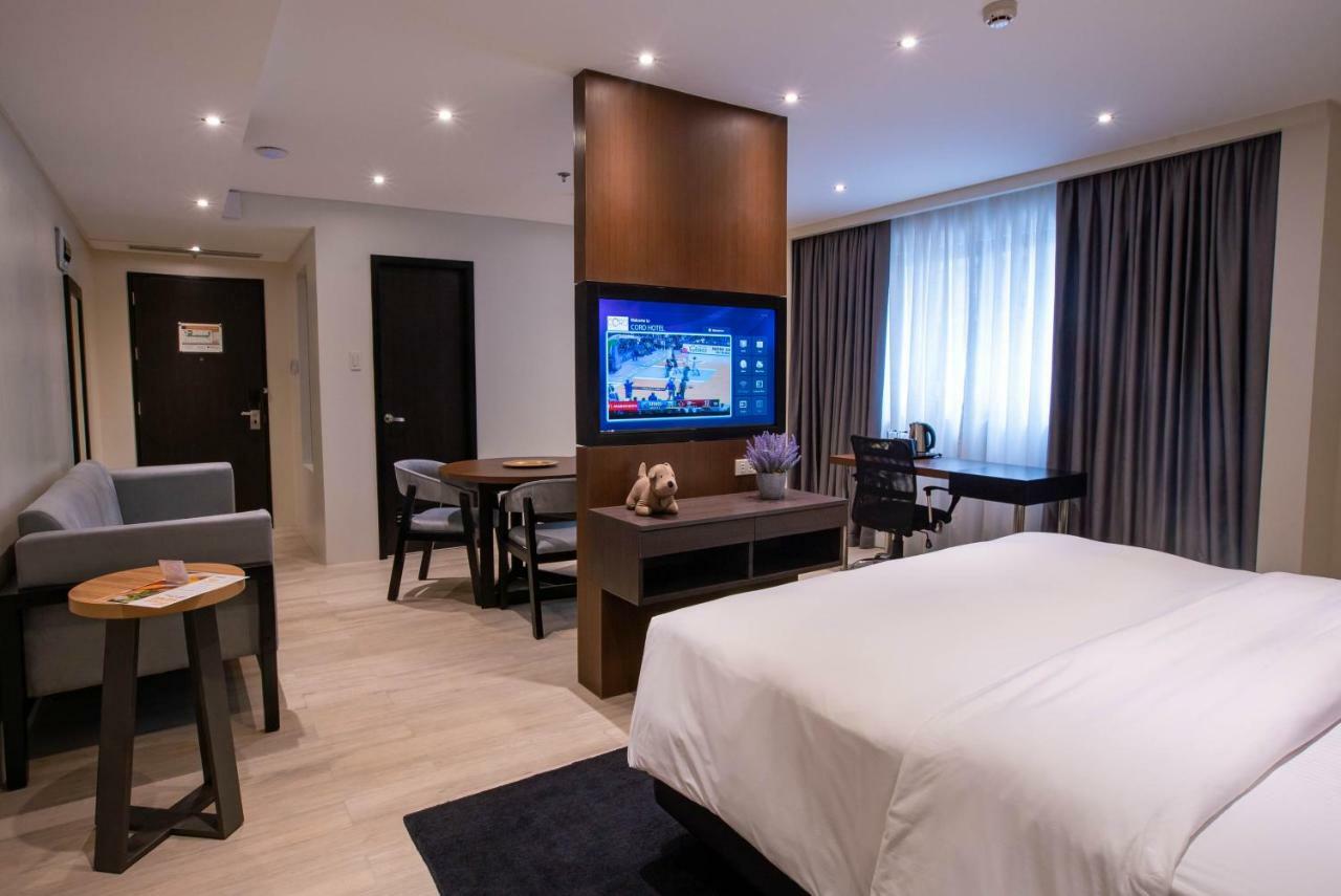 Coro Hotel Makati City Екстер'єр фото